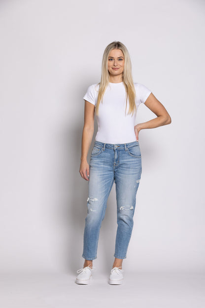 Eliana Boyfriend: Varuna