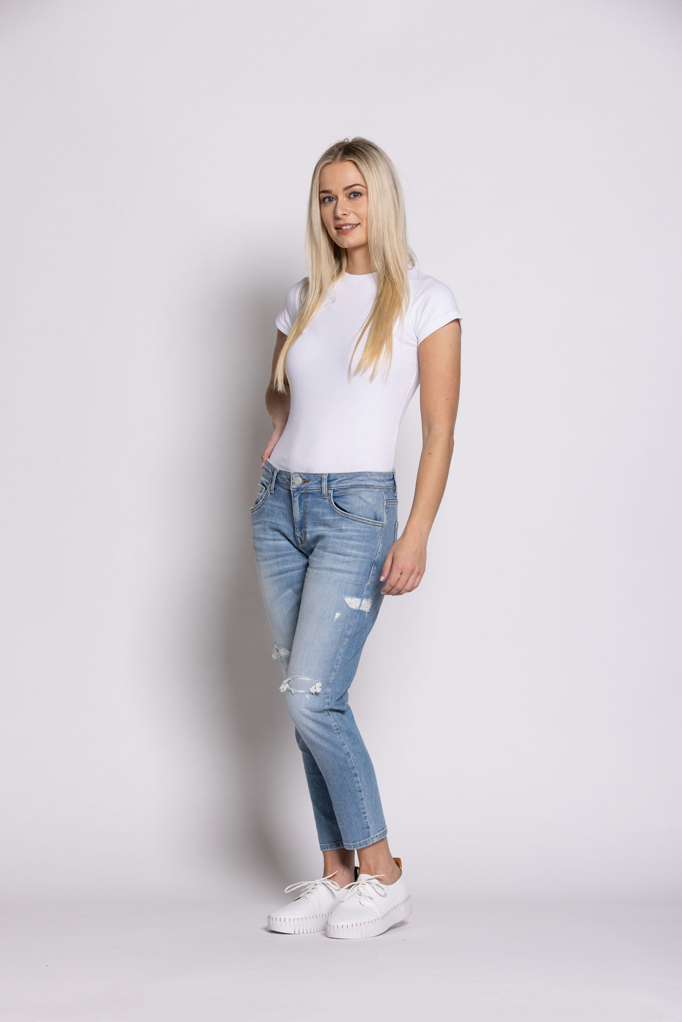 Eliana Boyfriend: Varuna