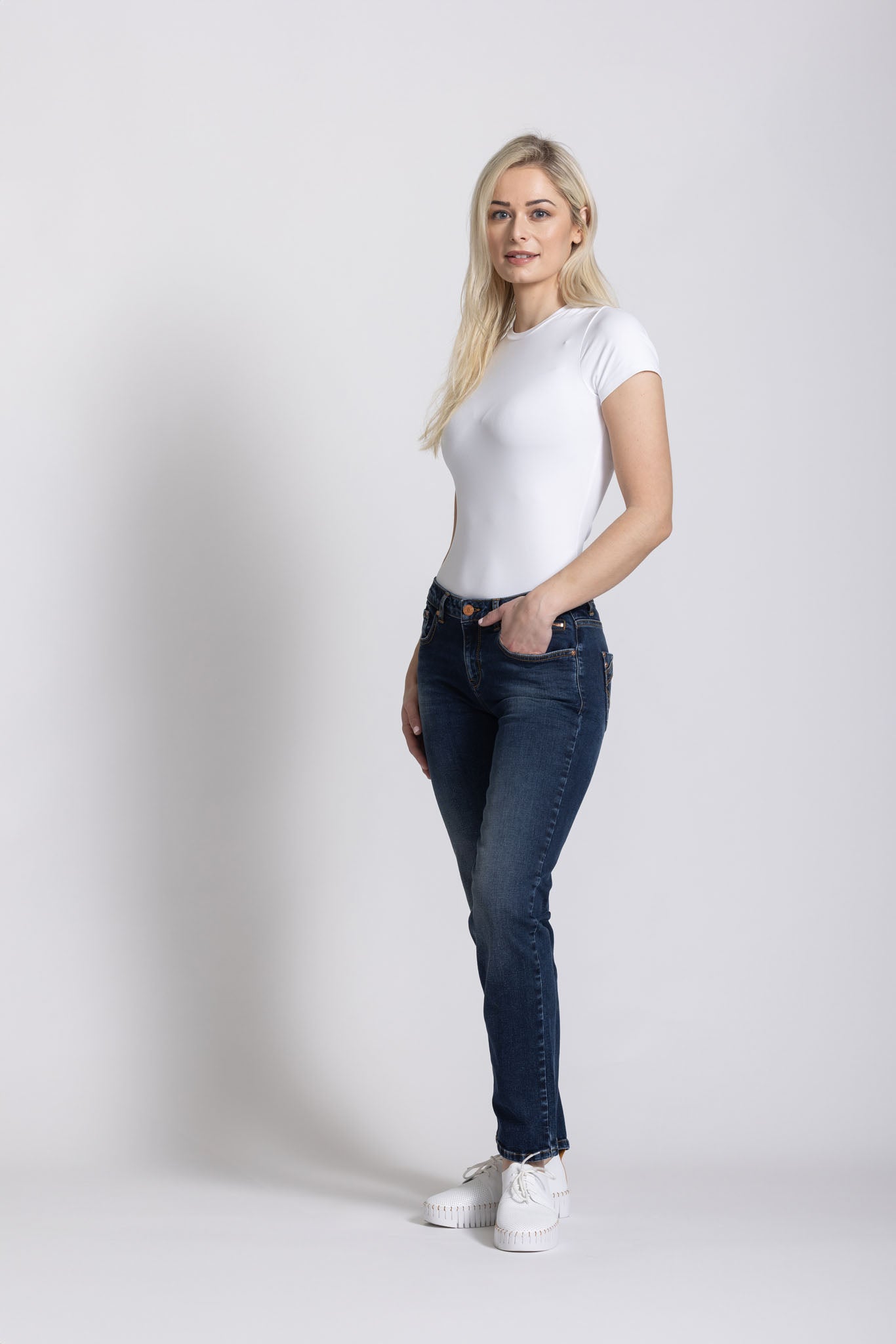 New Anitta Zip Slim Straight: Rossa