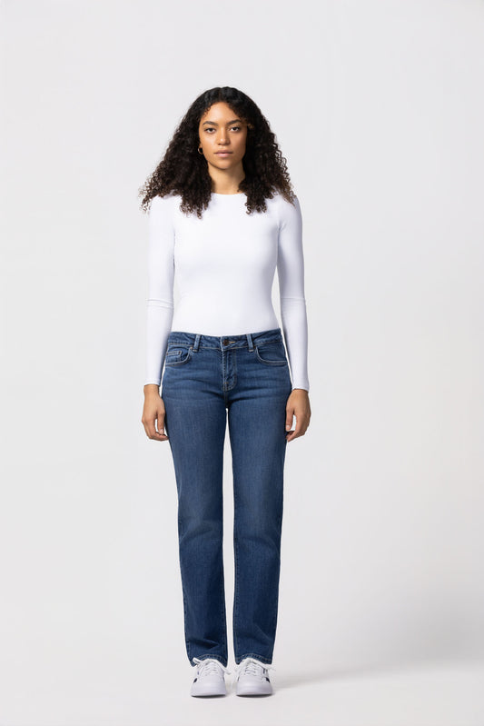 Wilona Relaxed Straight: Sadira